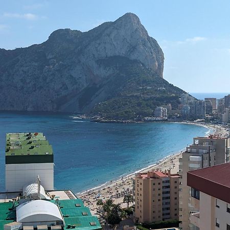 100 M From Fossa Beach In Calp Extérieur photo